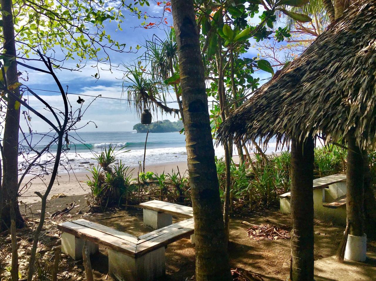 Villa Monyet Java Batukaras Buitenkant foto